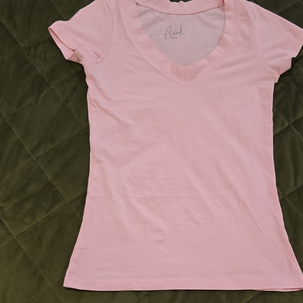 Active Wear Pink Fitted Short Sleeve Tee with Scoop Neckline